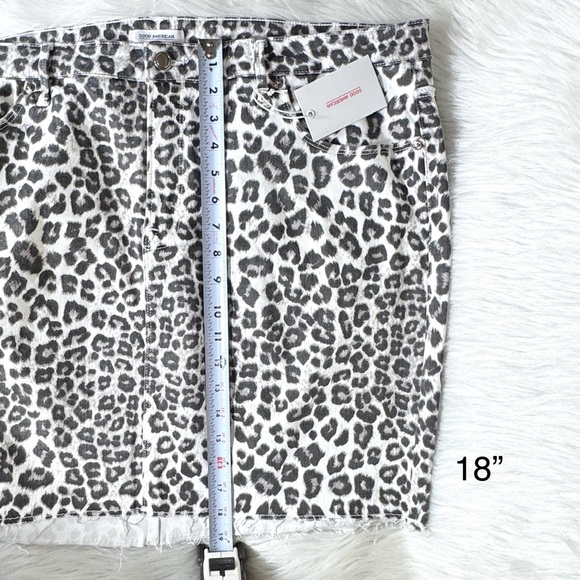 NWT Good American Leopard Print Fringe Hem White Black Jean Skirt Size 18 - Picture 12 of 12